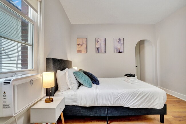 Photo - 273 Richmond Ave