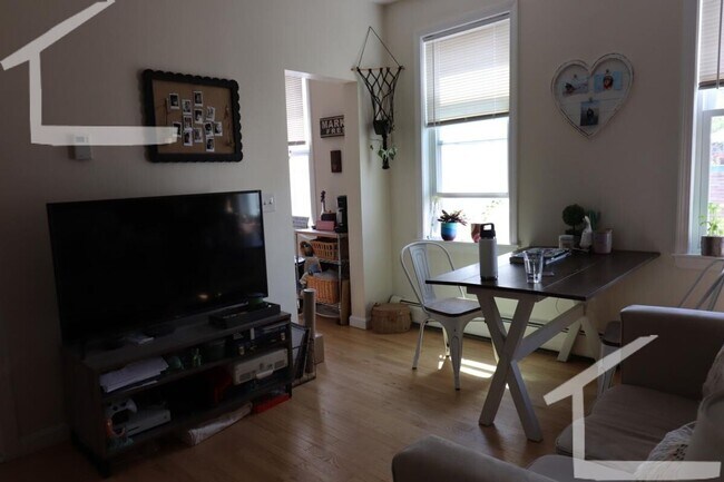 Photo - Cozy 1BR in Brookline!!