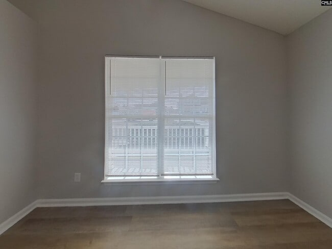 Photo - 337 White Gables Dr