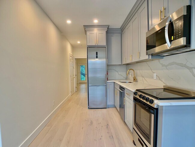 Photo - 310 Madison St Unit 2R