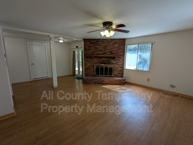 Photo - 213 Linda Ave