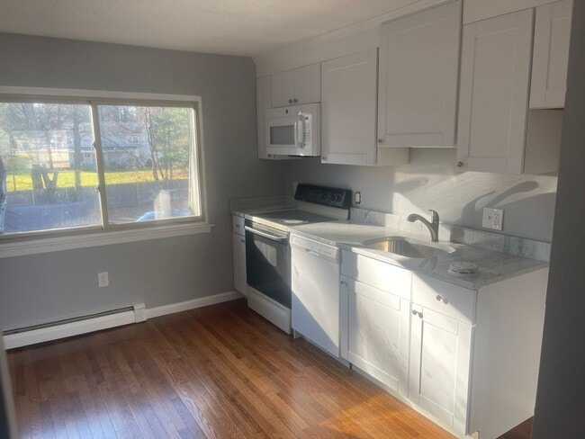 818-826 Pine St. - Red Pod