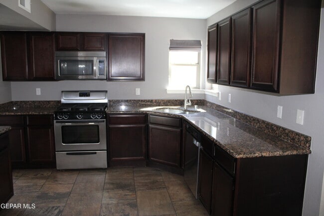 Photo - 12616 Christian Isaiah