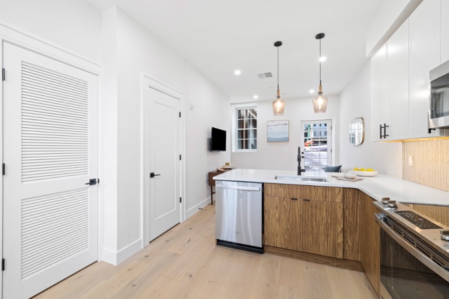 Photo - 33 Fairmount Ave