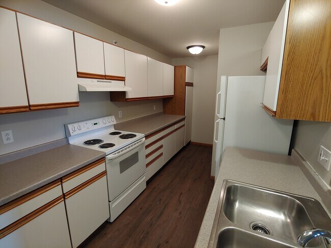 Photo - 394 Pine Tree Dr Unit 1