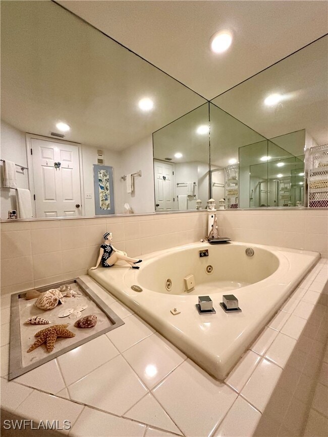 Building Photo - 320 Horse Creek Dr Unit 105