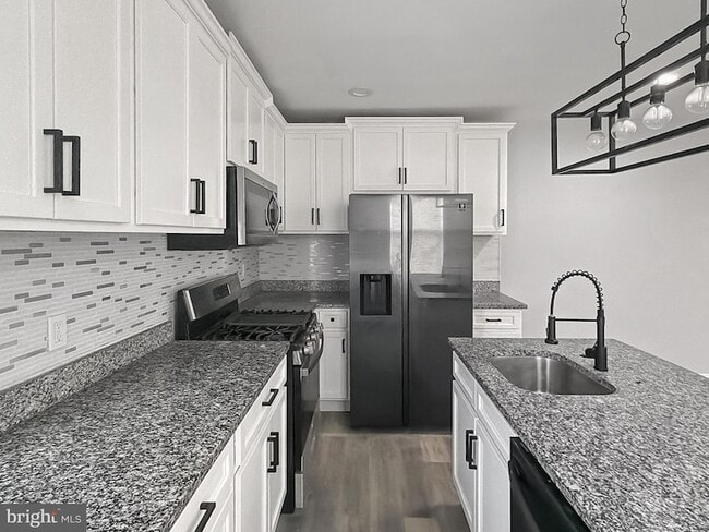 Photo - 733 N Linwood Ave