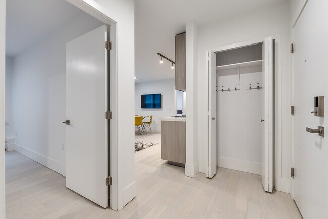 Photo - 1425 Haro St Unit 202