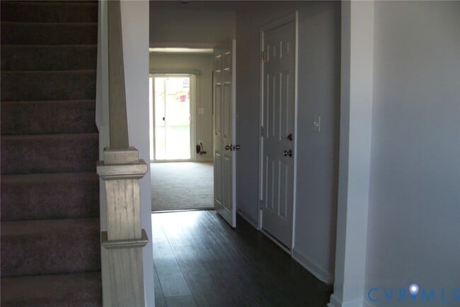 Photo - 8829 Foxway Rdg Ln