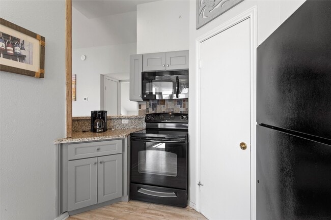 Photo - 17627 Termini-San Luis Pass Rd