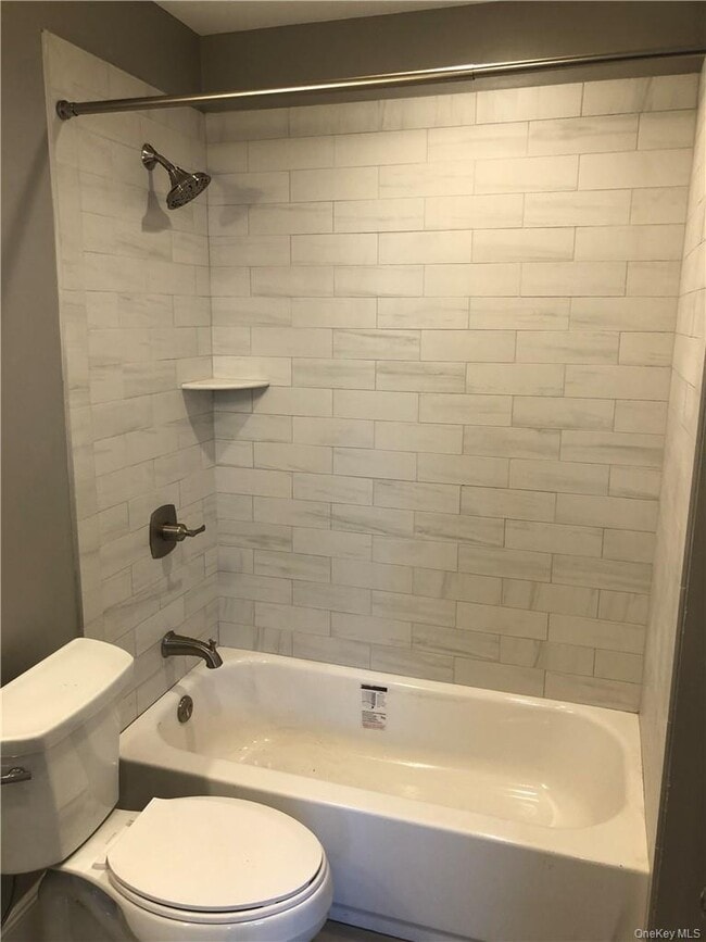 Photo - 195 Main St Unit 5