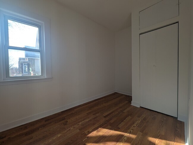 Photo - 1520 W Melrose St Unit 2F