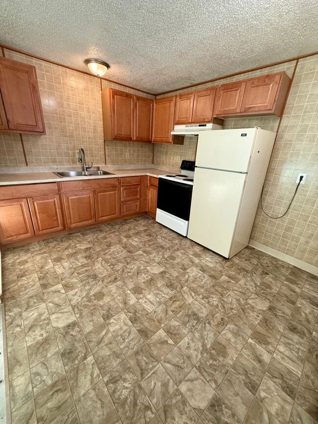 Photo - Gilmore Apartments Unit 2