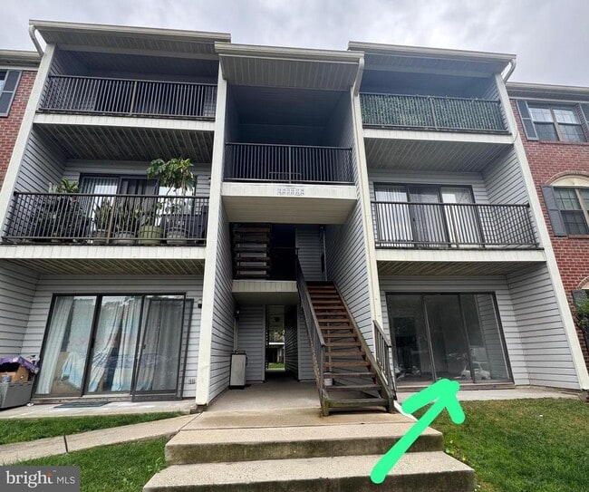 Building Photo - 13 Kite Ct Rental