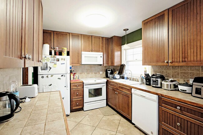 Photo - Spacious Fry’s Spring Home – Great Layout for Roommates