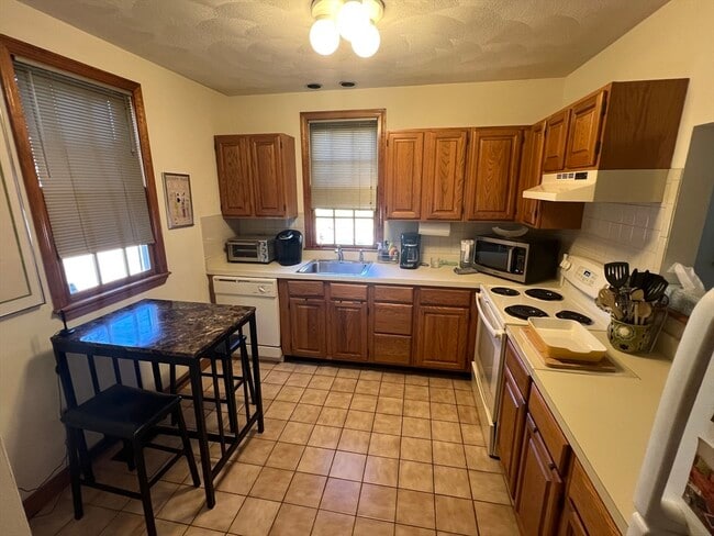 Photo - 1050 Chestnut St