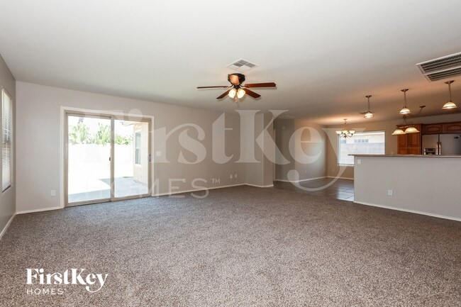 Photo - 2050 W Hayden Peak Dr