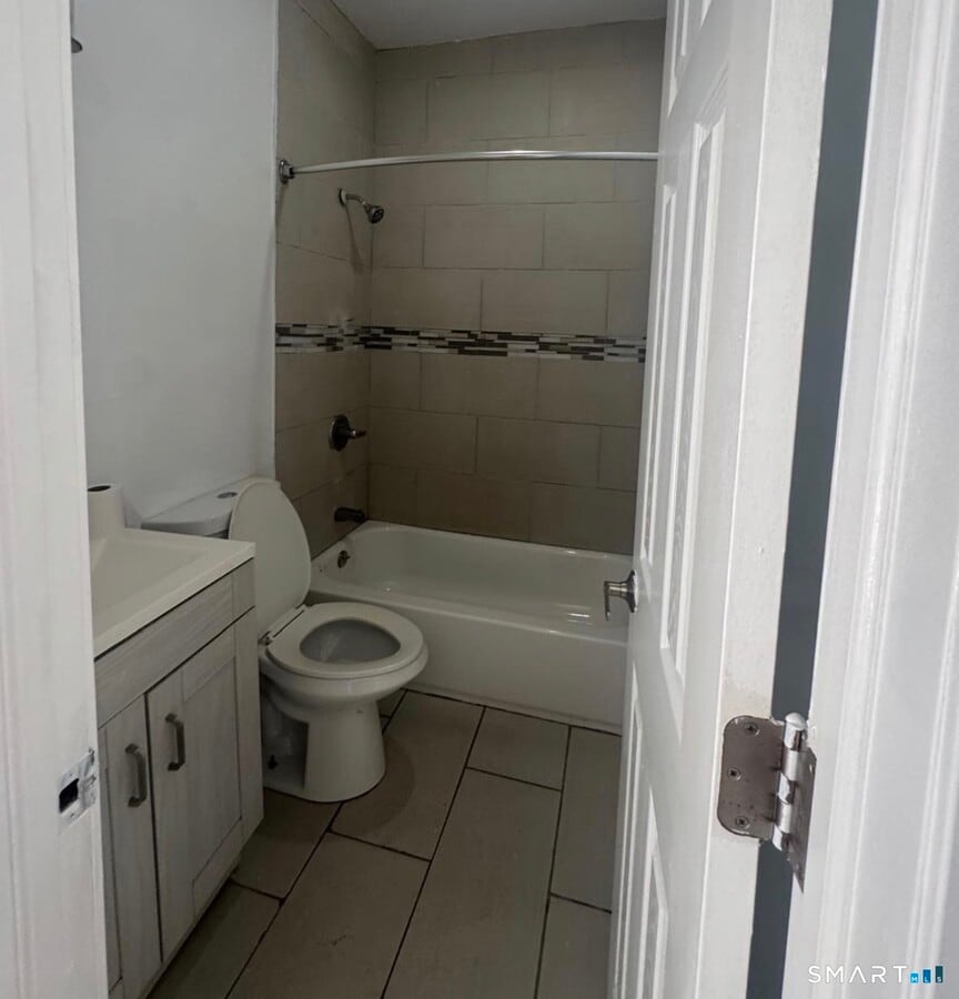 Photo - 147 Charles St Unit 1A