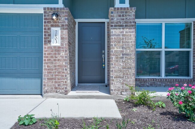 Photo - 7603 Ivy Trellis Trl