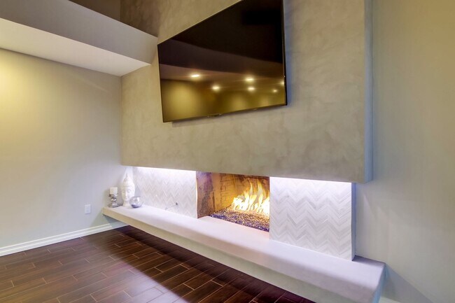 Photo - Gorgeous and Modern Point Loma House