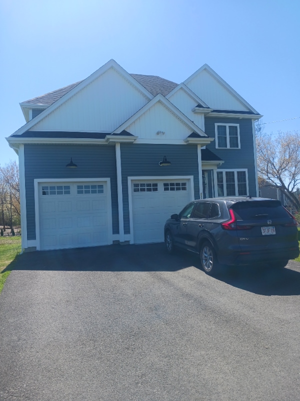 Photo - 132 Tiffany St