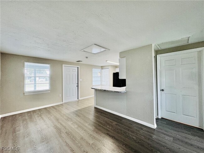 Photo - 331 Tarpon Dr