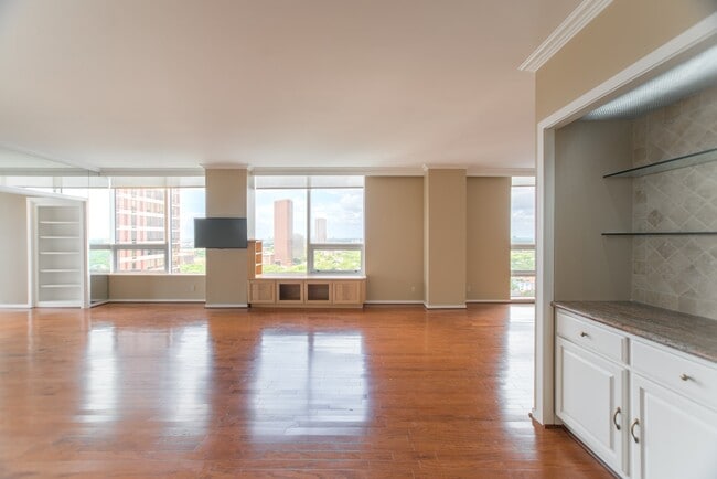 Building Photo - 5100 San Felipe St Unit 253 Rental