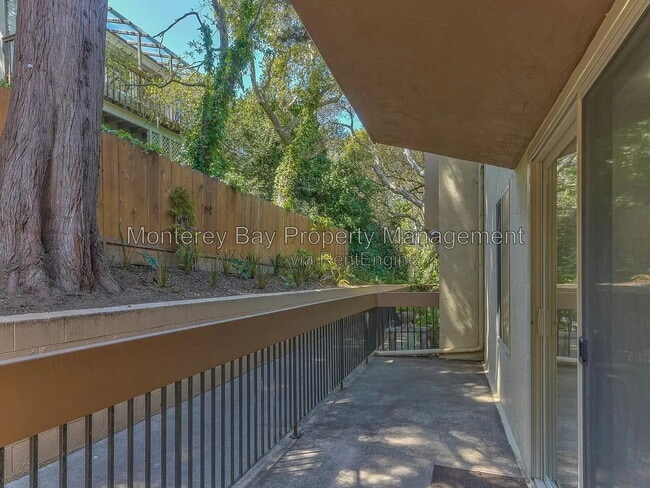 Photo - 3103 Golden Oaks Ln