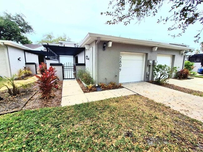 Building Photo - 2809 Bayshore Blvd