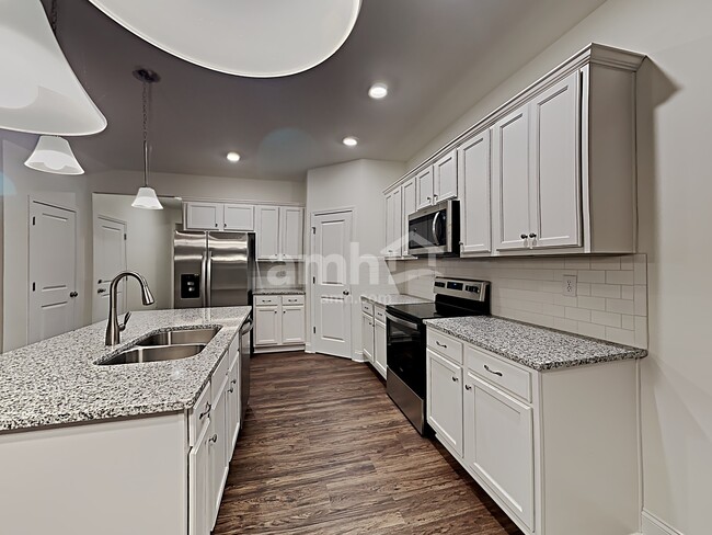 Photo - 5285 Valley Dr