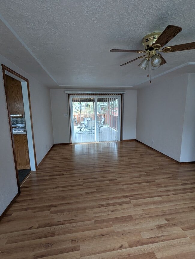 Photo - Corner lot 3 bd 1 bt