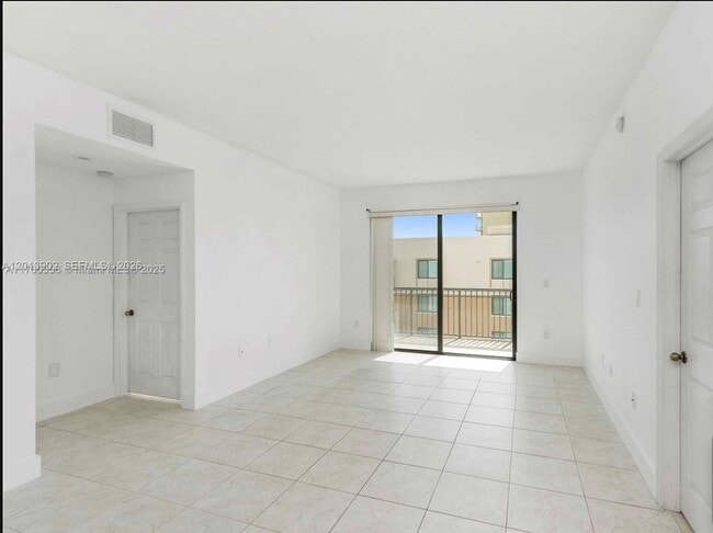 Photo - 3590 Coral Wy Unit 910
