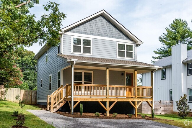 Building Photo - Lovely East Asheville House