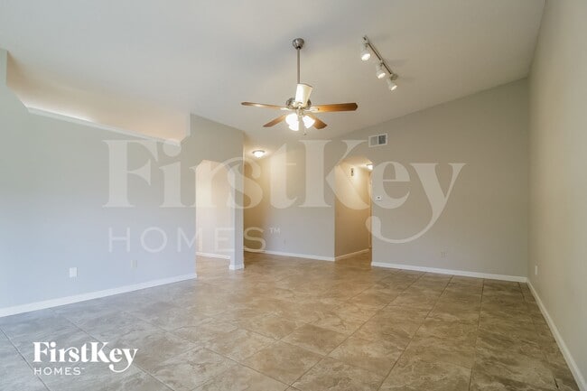 Photo - 2721 Annhurst Ave