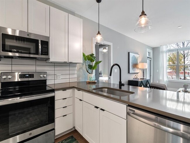 Photo - Bell Chapel Hill