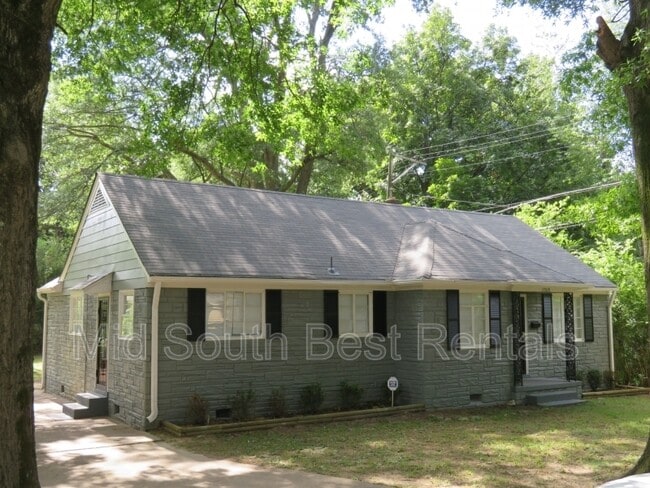 Building Photo - 1568 Michael St