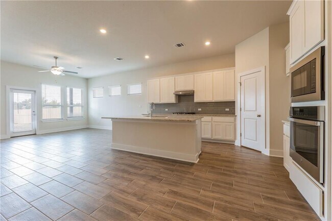 Photo - 178 Brooks Ranchi Dr