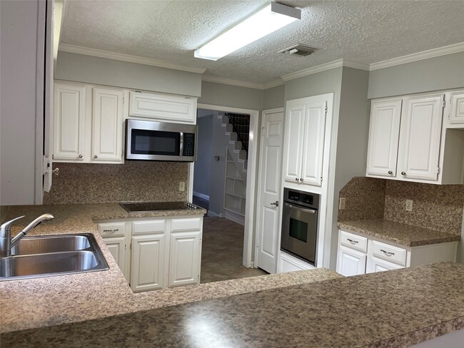 Photo - 3118 Redcliff Dr