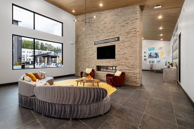 Broadstone Oak City apartments — community photo