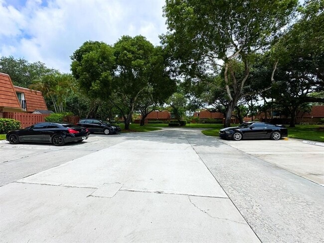 Photo - 1545 Augusta Cir