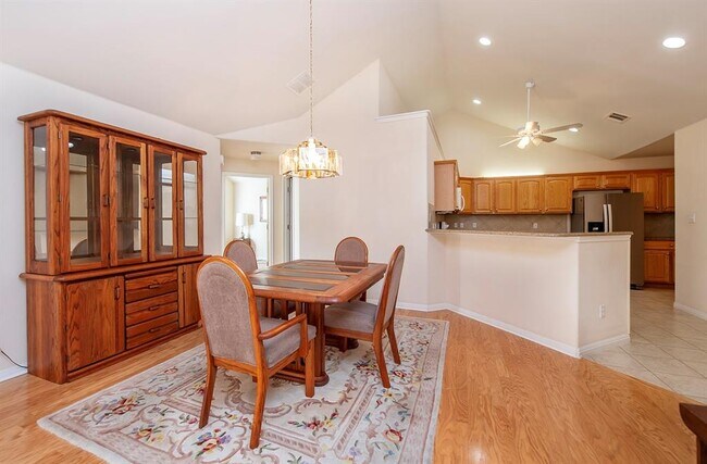 Photo - 30 Wildwood Dr Unidad 173 Rental