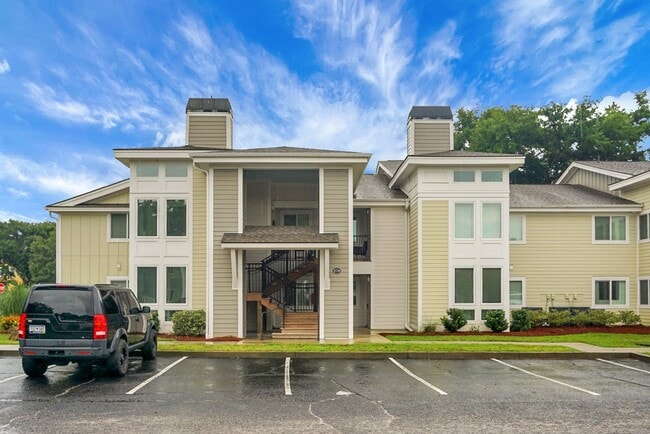 278 Alexandra Dr
