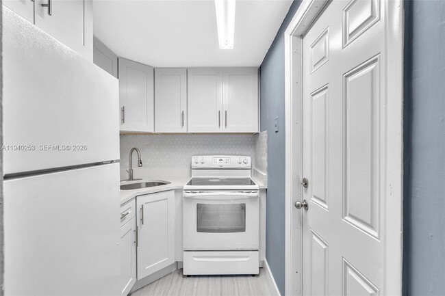 Photo - 101 SE 6th Ave Unit 1