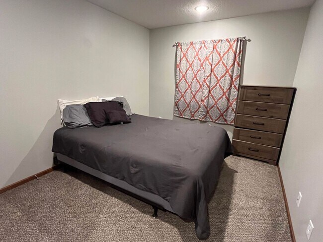 Photo - 613 Sheldon St Unit #14