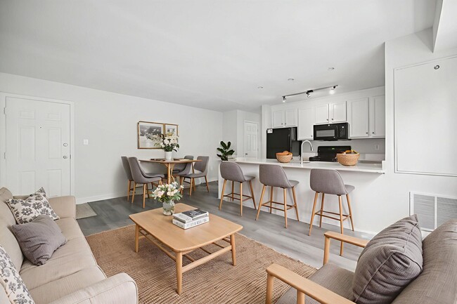 Building Photo - The Park At Arlington Ridge Rental