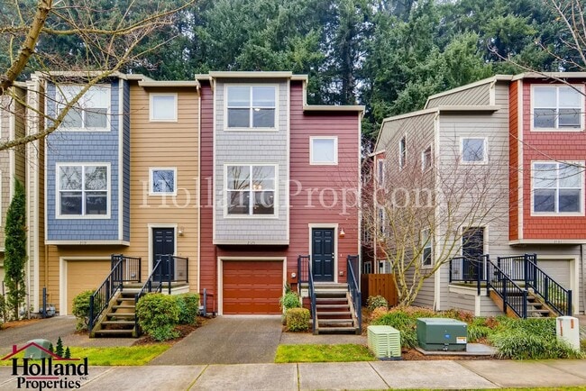 Building Photo - Beautiful Townhome with a Bonus Room in Hi...