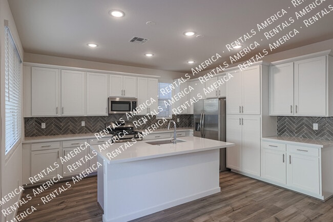 Photo - 17717 W Cassia Way