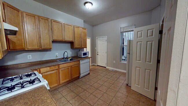 Photo - 1133 Euclid St NW