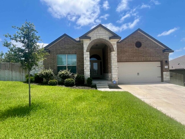 Photo - 1333 Spicewood Dr House