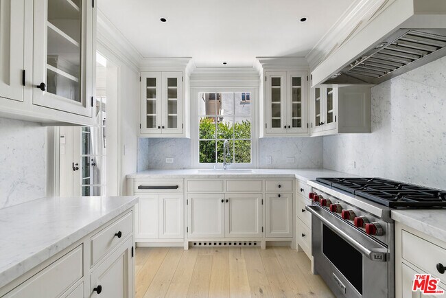 Photo - 152 S Camden Dr